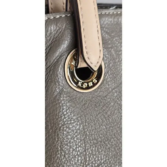 🎄 Michael Kors leather bag medium pewter grey tan gold - Picture 6 of 17